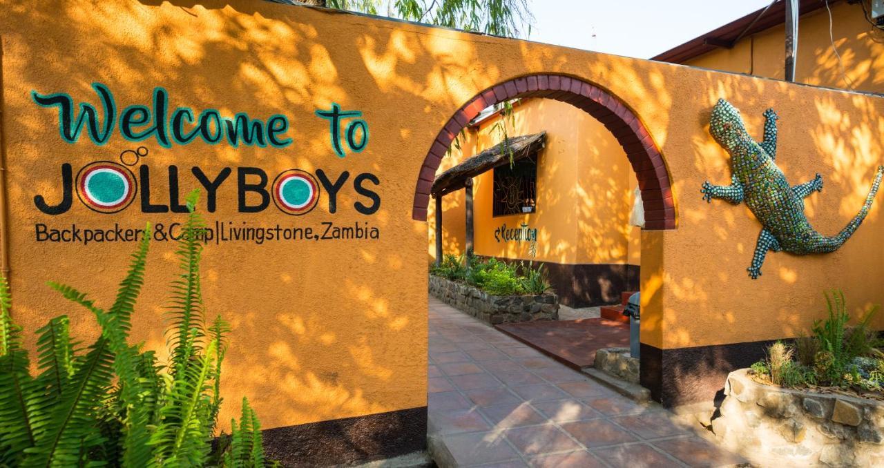 Jollyboys Backpackers Vandrehjem Livingstone Eksteriør billede